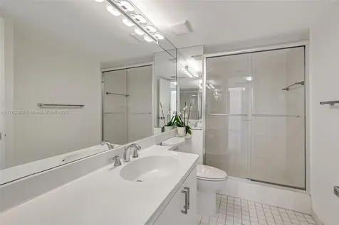 4000 Towerside Terrace Miami FL 33138