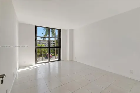 4000 Towerside Terrace Miami FL 33138