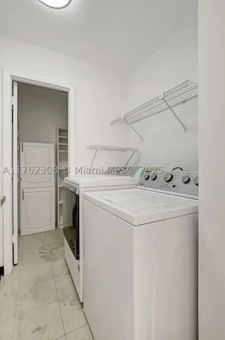 4000 Towerside Terrace Miami FL 33138