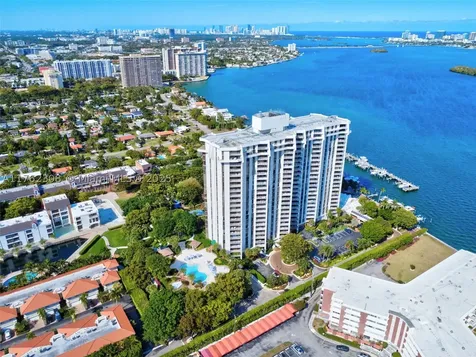 4000 Towerside Terrace Miami FL 33138