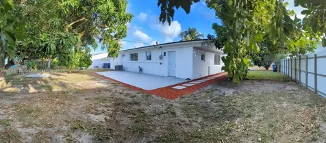 2421 NW 180th Terrace Miami Gardens FL 33056