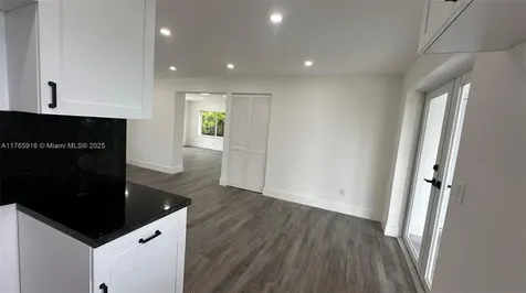 9751 SW 47th Street Miami FL 33165