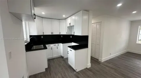 9751 SW 47th Street Miami FL 33165