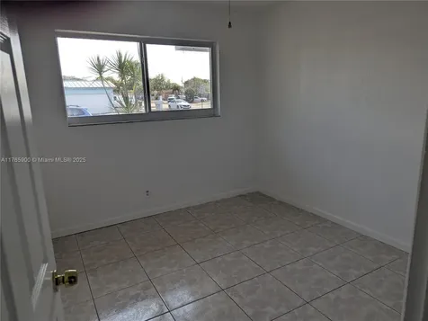 7121 SW 6th Street Pembroke Pines FL 33023