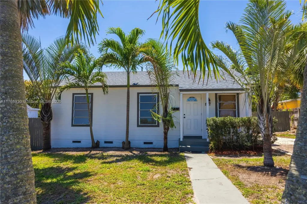 812 33rd Street West Palm Beach FL 33407