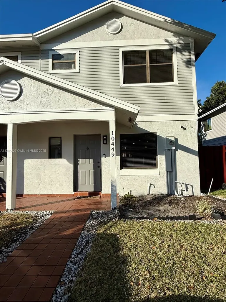 10449 NW 6th Street Pembroke Pines FL 33026