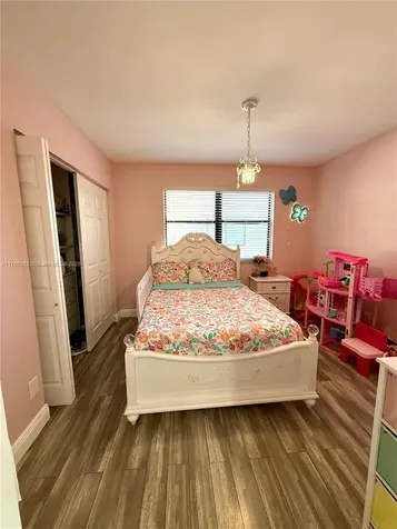 10449 NW 6th Street Pembroke Pines FL 33026