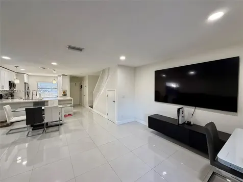 10449 NW 6th Street Pembroke Pines FL 33026