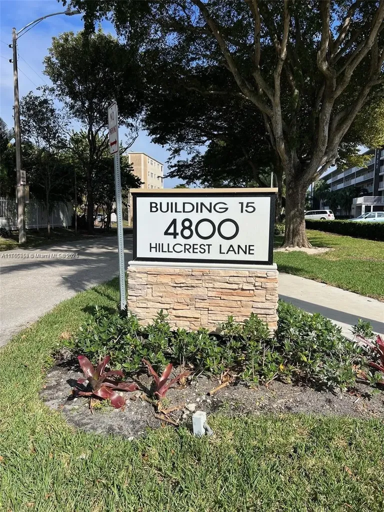 4800 Hillcrest Lane Hollywood FL 33021