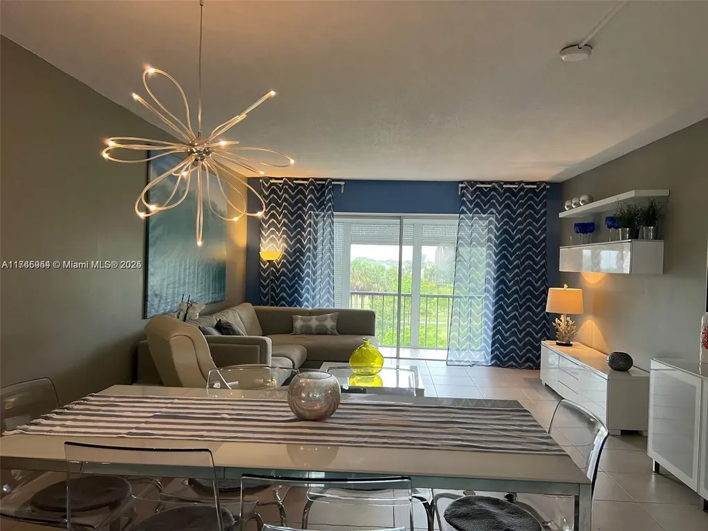 4800 Hillcrest Lane Hollywood FL 33021