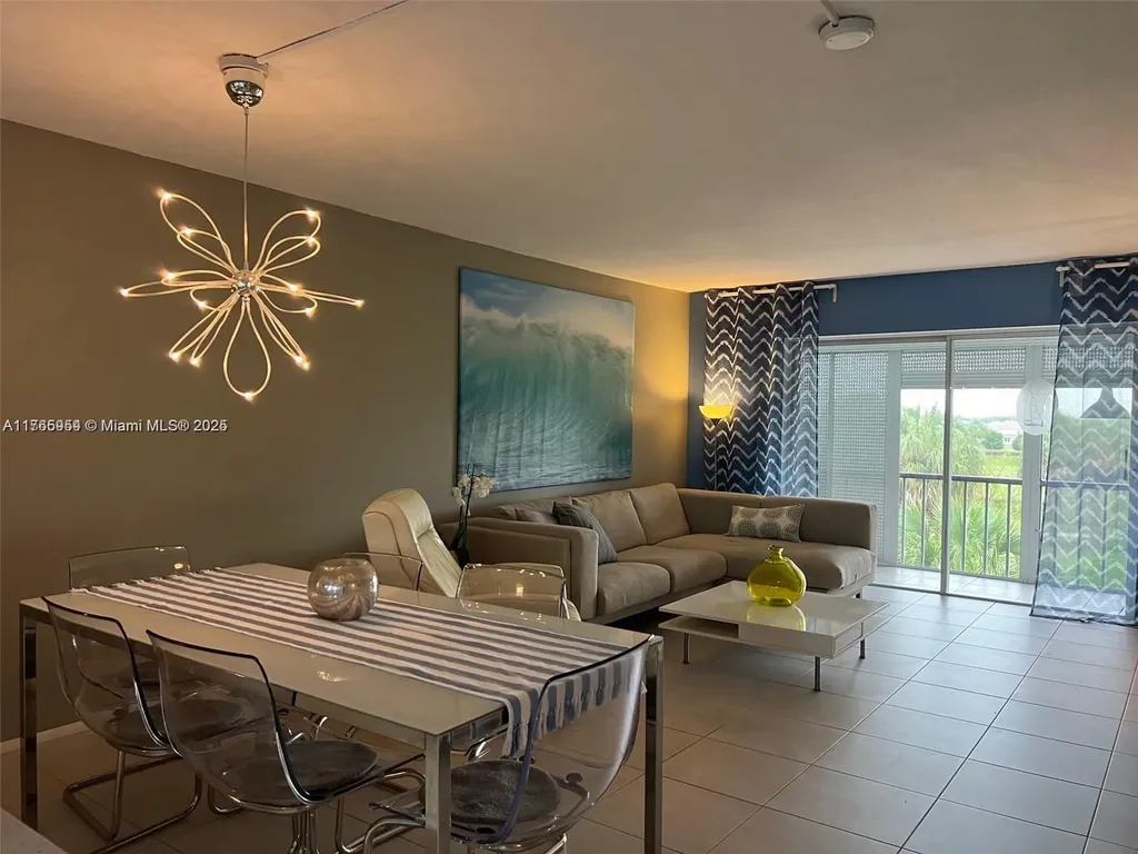 4800 Hillcrest Lane Hollywood FL 33021