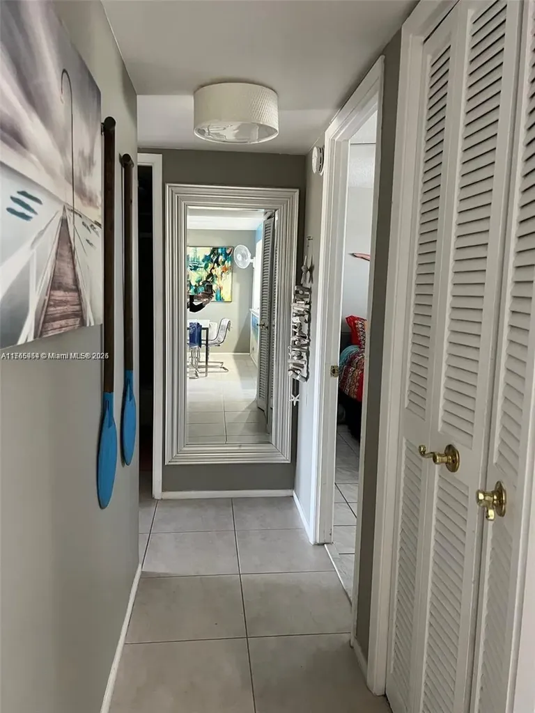 4800 Hillcrest Lane Hollywood FL 33021