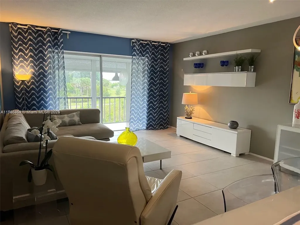 4800 Hillcrest Lane Hollywood FL 33021