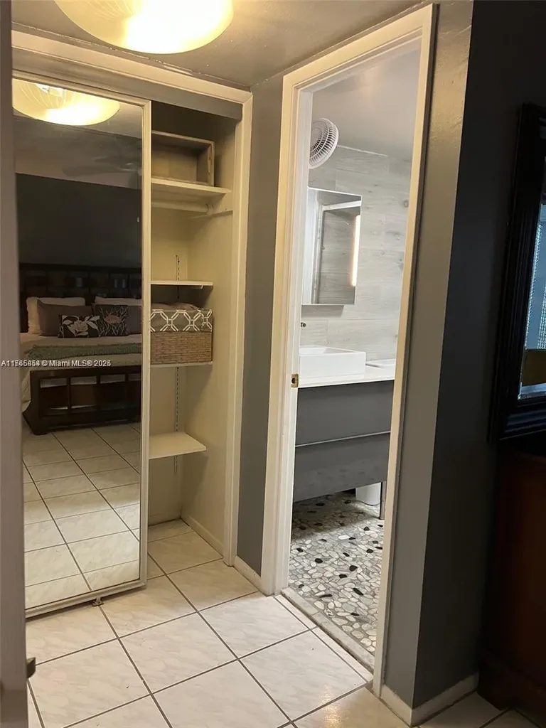 4800 Hillcrest Lane Hollywood FL 33021