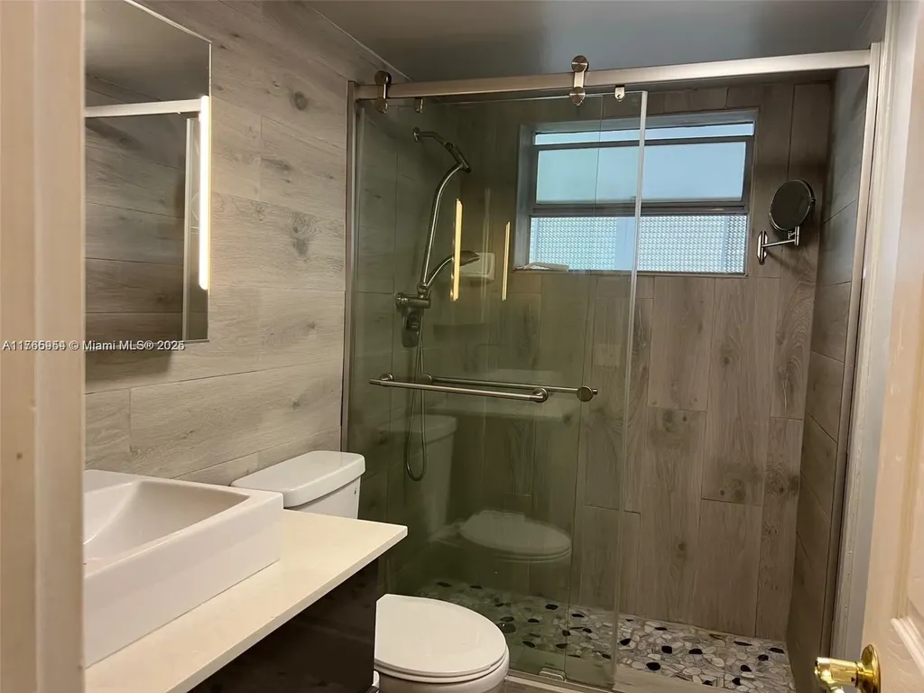 4800 Hillcrest Lane Hollywood FL 33021