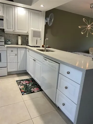 4800 Hillcrest Lane Hollywood FL 33021