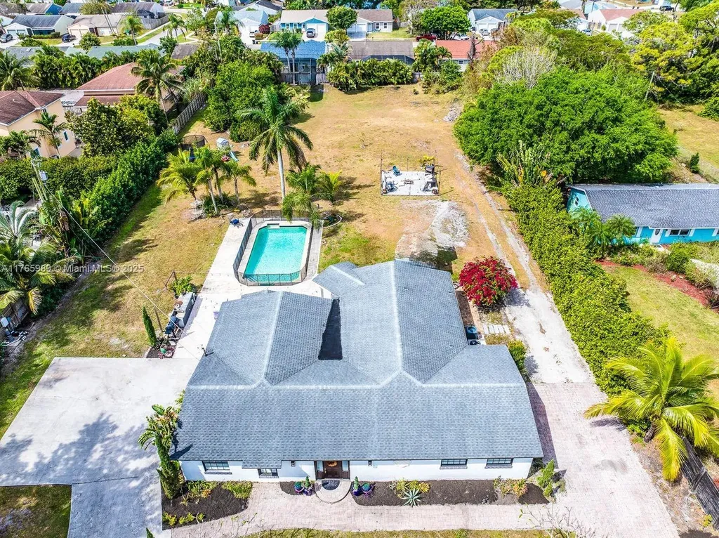 5403 3rd Road Lake Worth FL 33467