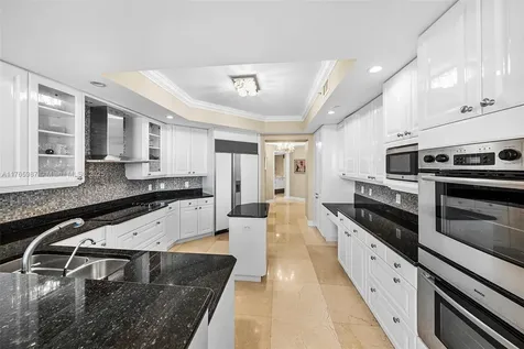 21200 Point Place Aventura FL 33180