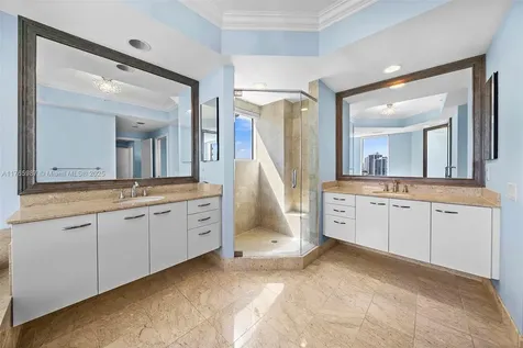21200 Point Place Aventura FL 33180