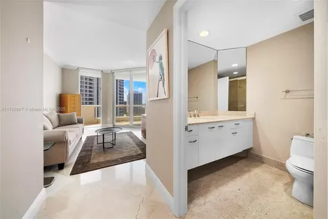 21200 Point Place Aventura FL 33180