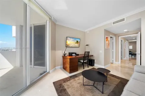 21200 Point Place Aventura FL 33180