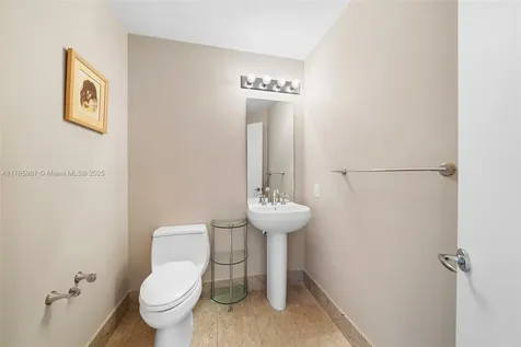 21200 Point Place Aventura FL 33180