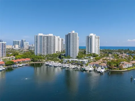 21200 Point Place Aventura FL 33180
