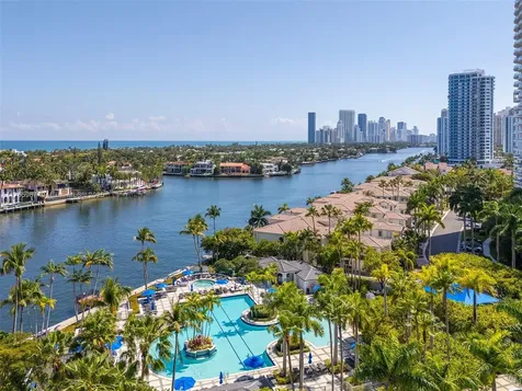 21200 Point Place Aventura FL 33180