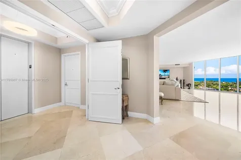 21200 Point Place Aventura FL 33180