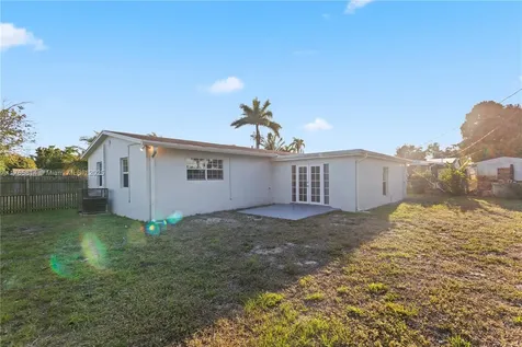 625 Foresteria Drive Lake Park FL 33403