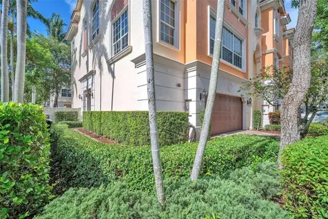 616 NE Venezia Lane Boca Raton FL 33487