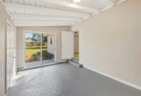 520 Carolina Avenue Fort Lauderdale FL 33312