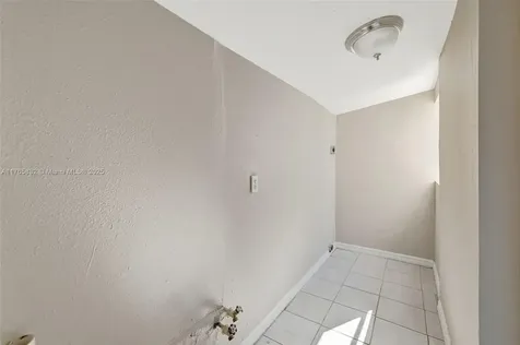 520 Carolina Avenue Fort Lauderdale FL 33312