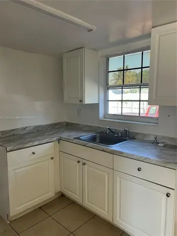 1513 NW 81st Street Miami FL 33147