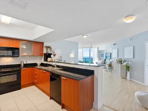 16699 Collins Avenue Sunny Isles Beach FL 33160