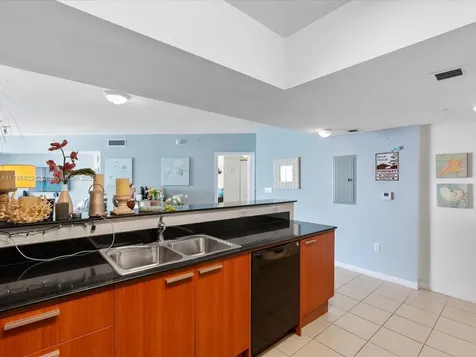16699 Collins Avenue Sunny Isles Beach FL 33160