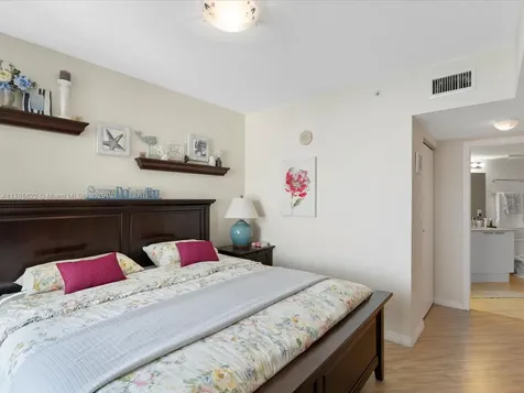 16699 Collins Avenue Sunny Isles Beach FL 33160