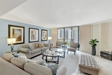 520 Brickell Key Drive Miami FL 33131