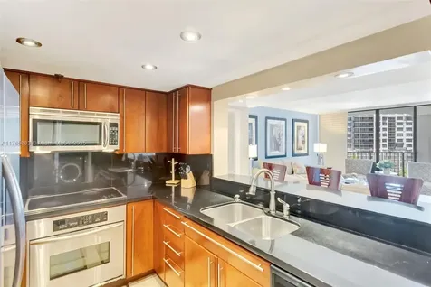 520 Brickell Key Drive Miami FL 33131