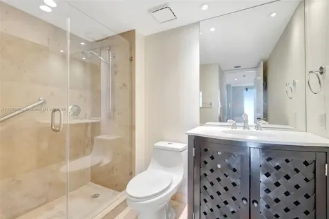 520 Brickell Key Drive Miami FL 33131