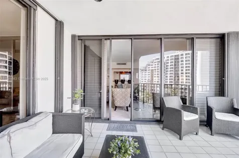 520 Brickell Key Drive Miami FL 33131