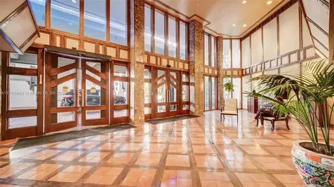 520 Brickell Key Drive Miami FL 33131