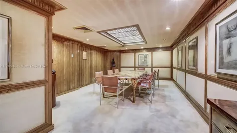 520 Brickell Key Drive Miami FL 33131