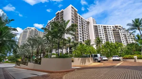 520 Brickell Key Drive Miami FL 33131
