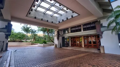 520 Brickell Key Drive Miami FL 33131