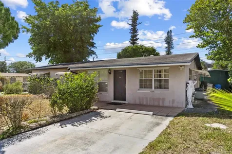 2300 NW 11th Court Pompano Beach FL 33069