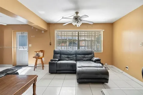 2300 NW 11th Court Pompano Beach FL 33069