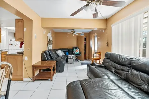 2300 NW 11th Court Pompano Beach FL 33069