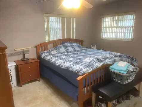 2300 NW 11th Court Pompano Beach FL 33069