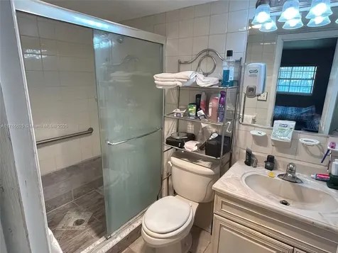 2300 NW 11th Court Pompano Beach FL 33069